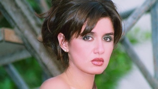 الفنانة غادة عادل