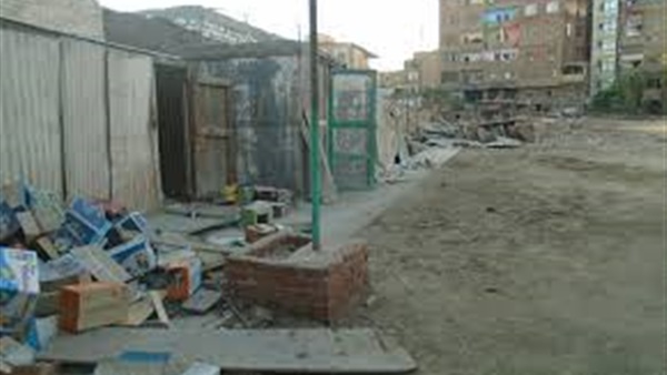 هدم 3 محلات بمدينة