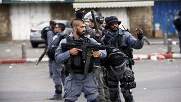 مقتل فلسطيني للاشتباه