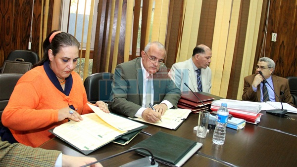 الدكتور إبراهيم عبد