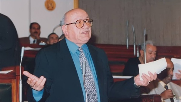 النائب عبد المنعم