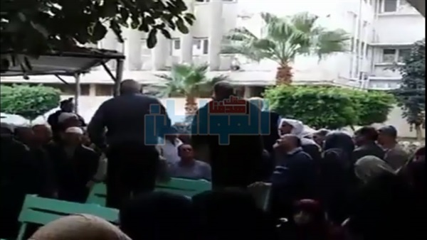 معاناة أصحاب المعاشات