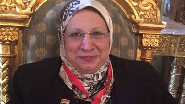 الدكتورة إيناس عبد