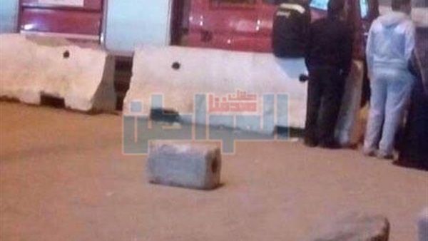 إخماد حريق أشعله