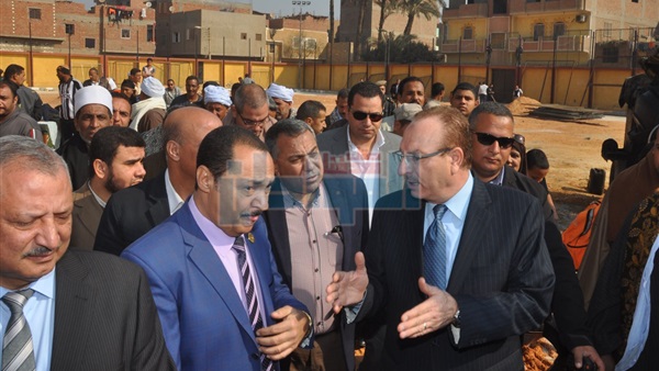 محافظ بني سويف يتفقد