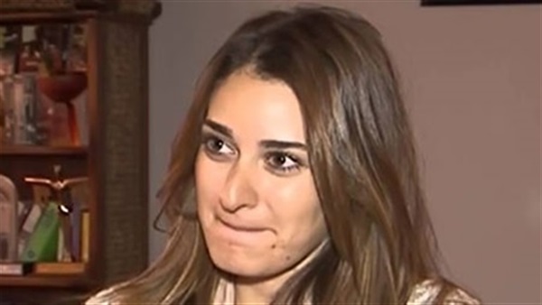 الفنانة أمينة خليل