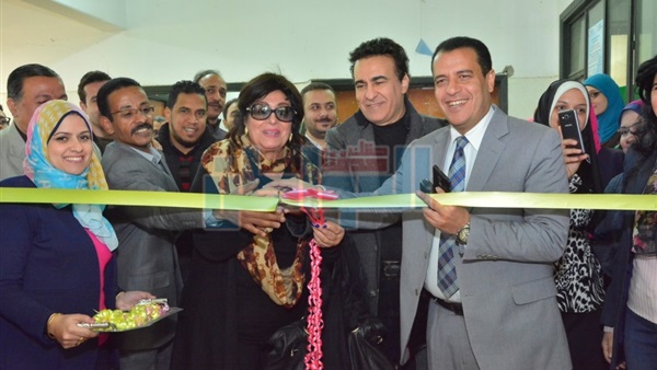 سهير المرشدي تفتتح