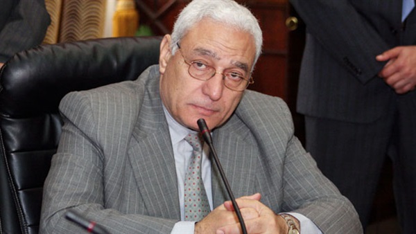 الدكتور أسامه العبد