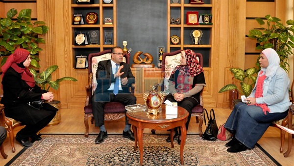 رئيس جامعة المنصورة