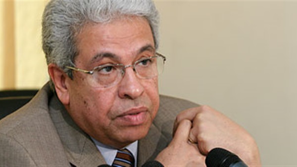 الدكتور عبد المنعم