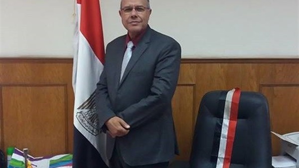 الدكتور أحمد عبد