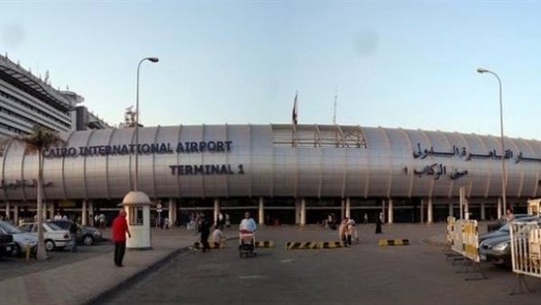 مطار القاهرة 