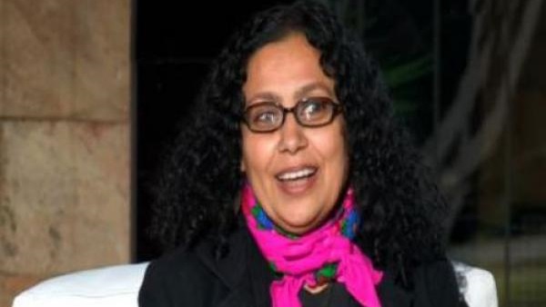 الكاتبة عفاف السيد