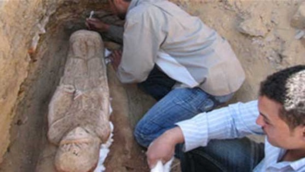 تنقيب عن الأثار -