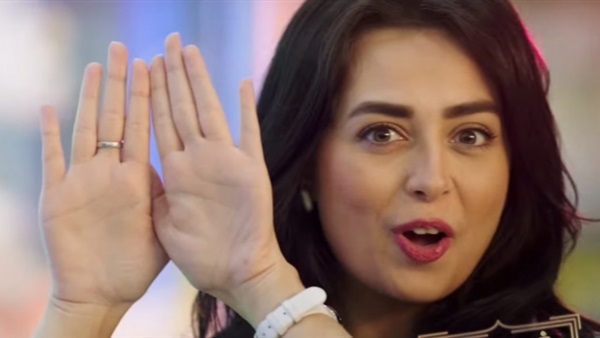 الفنانة الشابة هبة