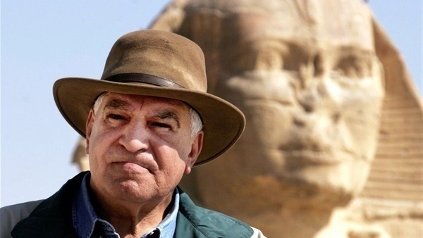 زاهى حواس