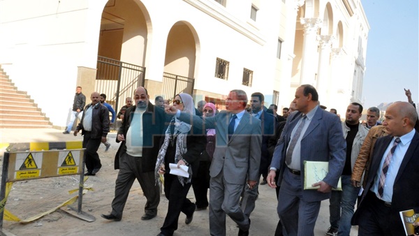 محافظ القليوبية يتفقد