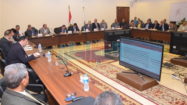 مناقشة تحسين مستوى