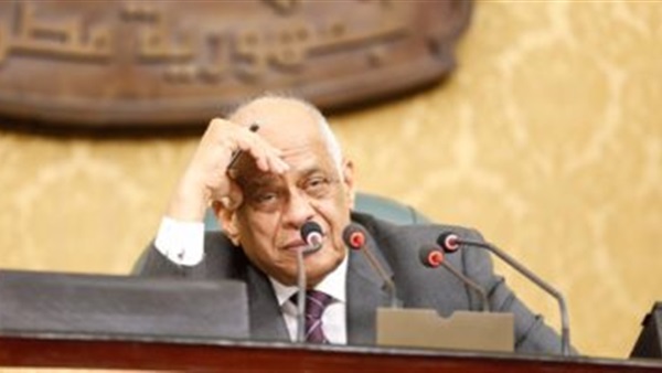 الدكتور علي عبد العال