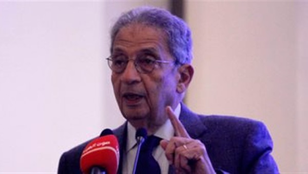 عمرو موسى