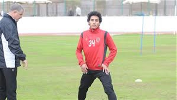 أحمد حمدي، ناشئ الأهلي