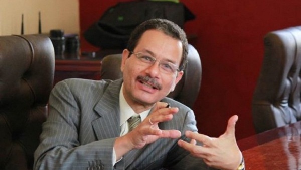 الدكتور أحمد درويش