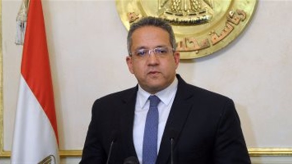 وزير الآثار