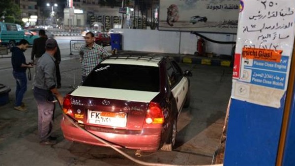 توزيع كروت البنزين
