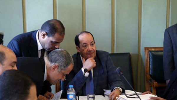 لجنة الصناعة بمجلس