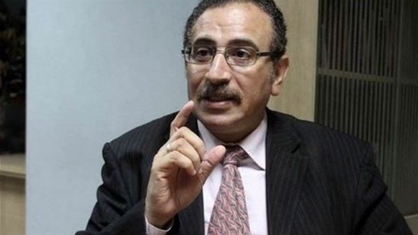 طارق فهمي: الأحزاب