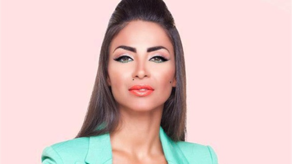 دوللي شاهين
