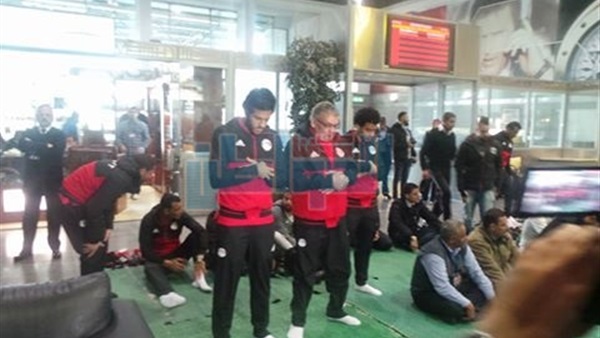 المنتخب أثناء أداء