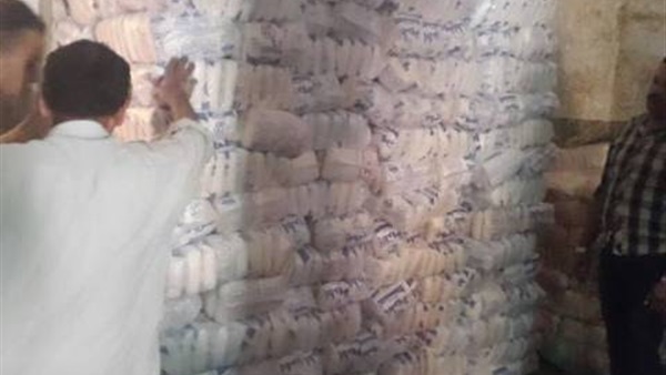 مصنع بدون ترخيص لإنتاج