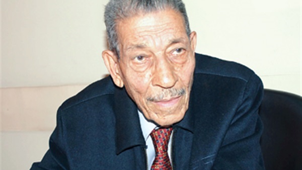 يوسف الشاروني