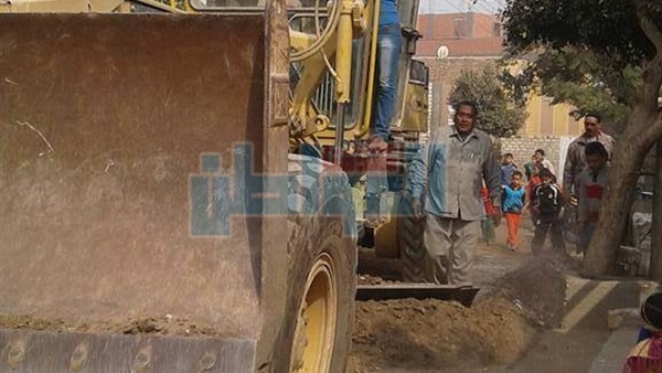 تسوية الطرق بأسيوط
