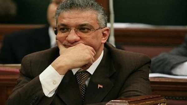 الدكتور أحمد زكى