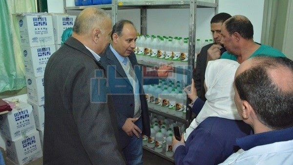 المحافظ اثناء جوبته