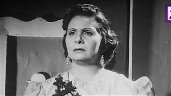 الفنانة المخضرمة