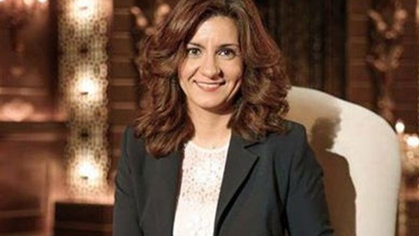 السفيرة نبيلة مكرم