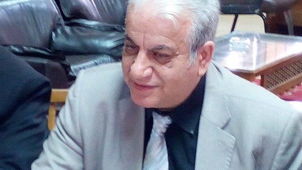 فاخر عبد العزيز وكيل
