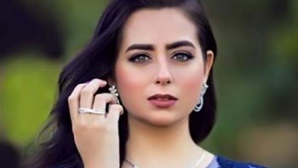 الفنانة الشابة هبة