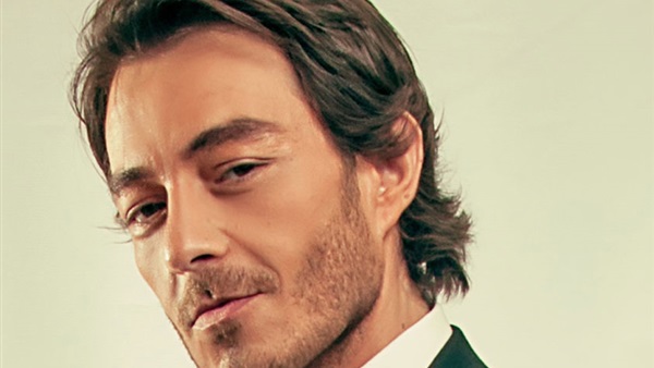 أحمد زاهر
