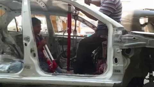 ورشة سمكرة - أرشيفية