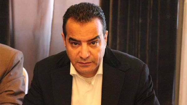 الدكتور أحمد إدريس،