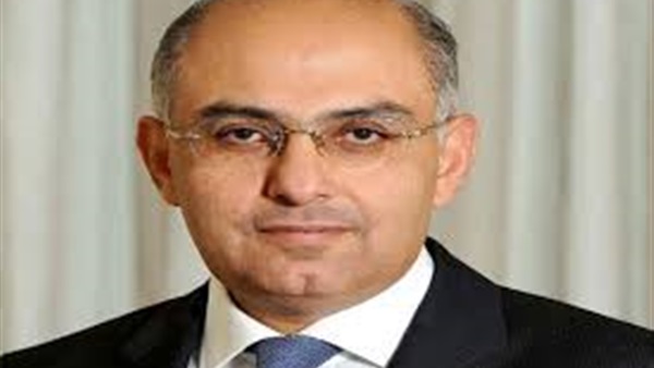 السفير أشرف سلطان