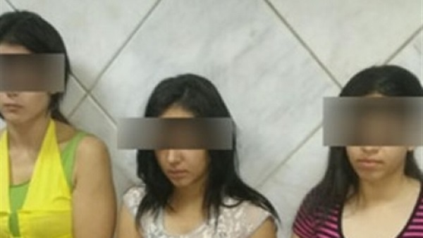 القبض على 3 ساقطات