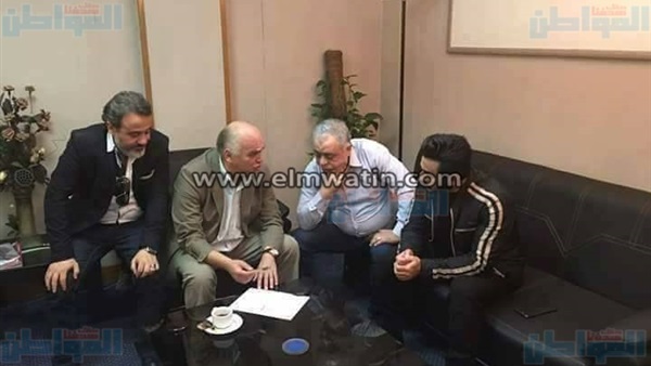 تامر حسني يتبرع للفنان