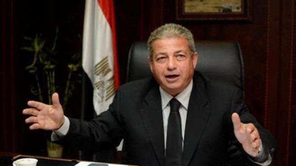 وزير الرياضة يطالب