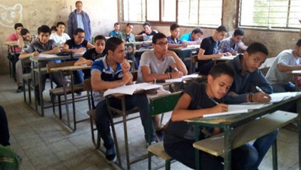 طلاب الثانوية بالسويس: