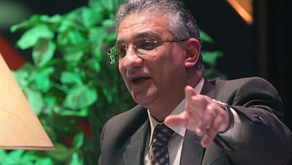 وزير التنمية المحلية